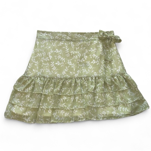 Ever After Dresses & Skirts - Ever After green plant ruffle skirt